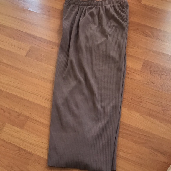 Soho Apparel pants - Picture 4 of 6